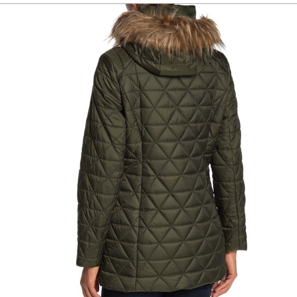ANDREW MARC Hooded Quilted Puffer Jacket - Picture 10 of 11